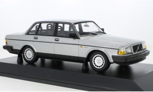 Miniature Volvo 240 1/18 Minichamps GL grise 1986 Volvo 240 1/18 Minichamps GL grise 1986 miniature