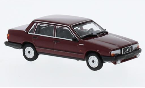 Miniature Volvo 740 1/87 Minichamps GL rouge foncé 1986 Volvo 740 1/87 Minichamps GL rouge foncé 1986 miniature