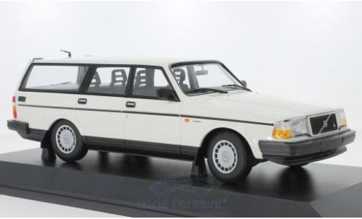 Miniature Volvo 240 1/18 Minichamps GL Break blanche 1986 Volvo 240 1/18 Minichamps GL Break blanche 1986 miniature