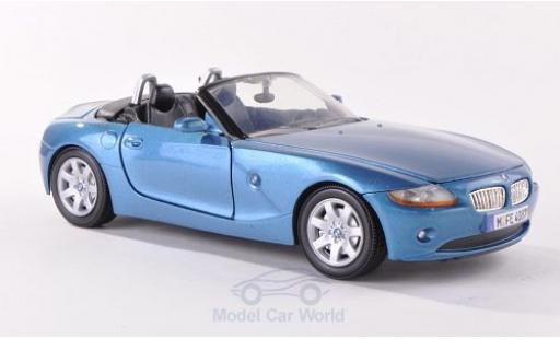 Miniature Bmw Z4 E85 1/24 Motormax (E85) metallise bleue 2003 Verdeck geöffnet Bmw Z4 E85 1/24 Motormax (E85) metallise bleue 2003 Verdeck geöffnet miniature
