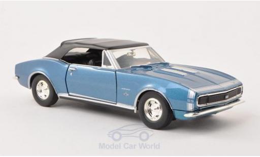 Miniature Chevrolet Camaro 1/24 Motormax SS Cabriolet metallise bleue 1967 Verdeck geschlossen ohne Vitrine Chevrolet Camaro 1/24 Motormax SS Cabriolet metallise bleue 1967 Verdeck geschlossen ohne Vitrine miniature