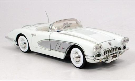 Miniature Chevrolet Corvette 1/18 Motormax blanche/grise 1958 Chevrolet Corvette 1/18 Motormax blanche/grise 1958 miniature