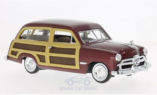 Miniature Ford Woody 1/24 Motormax Wagon metallise rouge/Holzoptik 1949 Ford Woody 1/24 Motormax Wagon metallise rouge/Holzoptik 1949 miniature