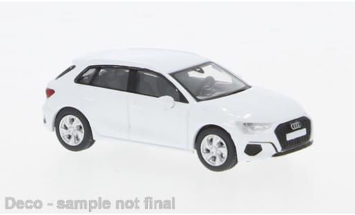 Miniature Audi A3 1/87 PCX87 (8Y) blanche 2022 1:87 Audi A3 1/87 PCX87 (8Y) blanche 2022 1:87 miniature