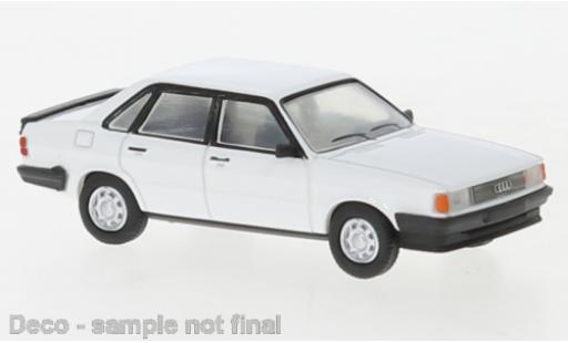 Miniature Audi 80 1/87 PCX87 (B2) blanche 1978 Audi 80 1/87 PCX87 (B2) blanche 1978 miniature