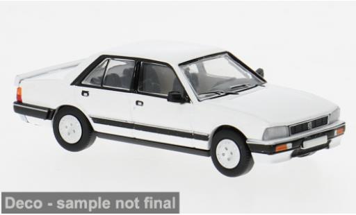 Miniature Peugeot 505 1/87 PCX87 blanche 1985 1:87 Peugeot 505 1/87 PCX87 blanche 1985 1:87 miniature