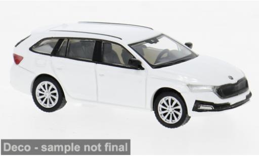 Miniature Skoda Octavia 1/87 PCX87 IV Combi blanche 2019 1:87 Skoda Octavia 1/87 PCX87 IV Combi blanche 2019 1:87 miniature