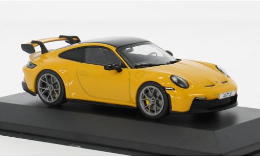 Miniature Porsche 992 GT3 1/43 Solido jaune 1:43 Porsche 992 GT3 1/43 Solido jaune 1:43 miniature
