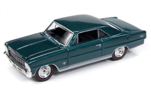 Miniature Chevrolet Nova 1/64 Racing Champions SS metallise verte 1966 Chevrolet Nova 1/64 Racing Champions SS metallise verte 1966 miniature