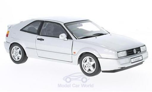 Miniature Volkswagen Corrado 1/18 Revell VR6 grise Volkswagen Corrado 1/18 Revell VR6 grise miniature