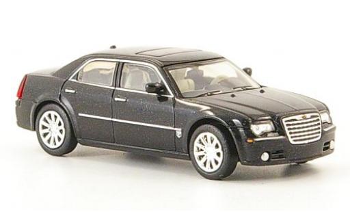Miniature Chrysler 300C 1/87 Ricko HEMI SRT8 metallise noire 2005 ohne Vitrine Chrysler 300C 1/87 Ricko HEMI SRT8 metallise noire 2005 ohne Vitrine miniature