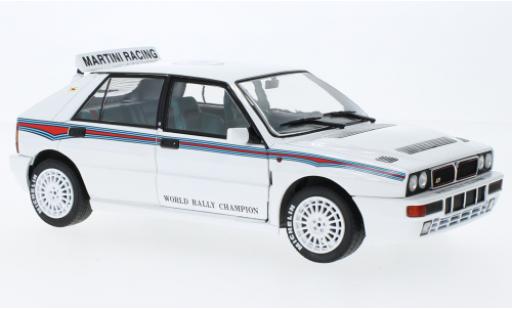 Miniature Lancia Delta 1/18 Solido HF Integrale 6 blanche 1992 Lancia Delta 1/18 Solido HF Integrale 6 blanche 1992 miniature
