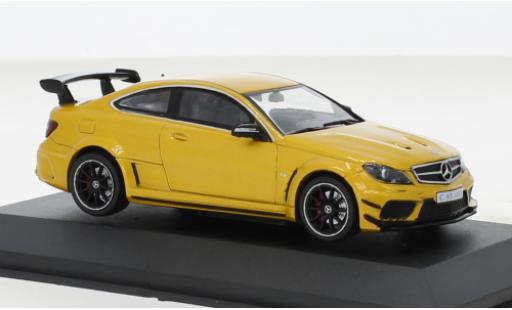 Miniature Mercedes Classe C 1/43 Solido AMG C63 Black Series metallise jaune 2012 Mercedes Classe C 1/43 Solido AMG C63 Black Series metallise jaune 2012 miniature