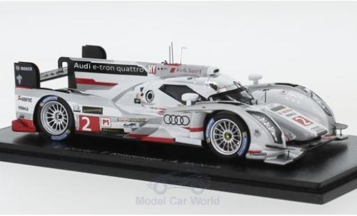 Miniature Audi R18 1/43 Spark e-tron quattro No.2 24h Le Mans 2013 L.Duval/T.Kristensen/A.McNish Audi R18 1/43 Spark e-tron quattro No.2 24h Le Mans 2013 L.Duval/T.Kristensen/A.McNish miniature
