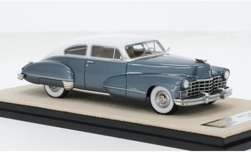 Miniature Cadillac Series 62 1/43 Stamp Models Club Coupe metallise bleue/blanche 1947 1:43 Cadillac Series 62 1/43 Stamp Models Club Coupe metallise bleue/blanche 1947 1:43 miniature