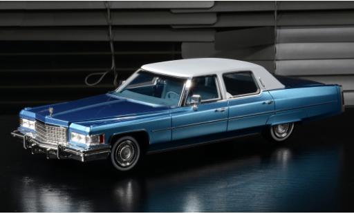 Miniature Cadillac Fleetwood 1/18 Stamp Models Brougham metallise bleue/blanche 1976 Cadillac Fleetwood 1/18 Stamp Models Brougham metallise bleue/blanche 1976 miniature