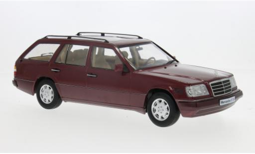 Miniature Mercedes Classe E 1/18 Triple 9 Collection T-Modell (S124) rouge 1995 1:18 Mercedes Classe E 1/18 Triple 9 Collection T-Modell (S124) rouge 1995 1:18 miniature