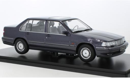 Miniature Volvo 960 1/18 Triple 9 Collection metallise lila 1996 Volvo 960 1/18 Triple 9 Collection metallise lila 1996 miniature
