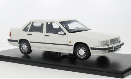 Miniature Volvo 850 1/18 Triple 9 Collection blanche 1993 1:18 Volvo 850 1/18 Triple 9 Collection blanche 1993 1:18 miniature