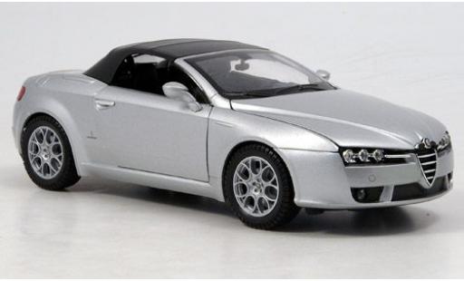 Miniature Alfa Romeo Spider 1/24 Welly grise geschlossen 1:24 Alfa Romeo Spider 1/24 Welly grise geschlossen 1:24 miniature