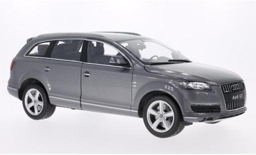 Miniature Audi Q7 1/18 Welly grise 2010 1:18 Audi Q7 1/18 Welly grise 2010 1:18 miniature