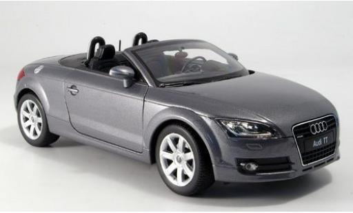 Miniature Audi TT 1/18 Welly Roadster met.-grise offen 1:18 Audi TT 1/18 Welly Roadster met.-grise offen 1:18 miniature