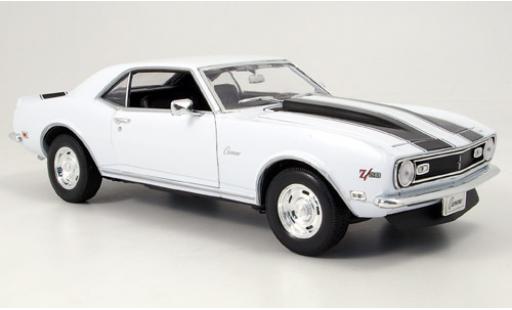 Miniature Chevrolet Camaro 1/18 Welly Z28 Coupe blanche mit noireen Streifen 1968 1:18 Chevrolet Camaro 1/18 Welly Z28 Coupe blanche mit noireen Streifen 1968 1:18 miniature