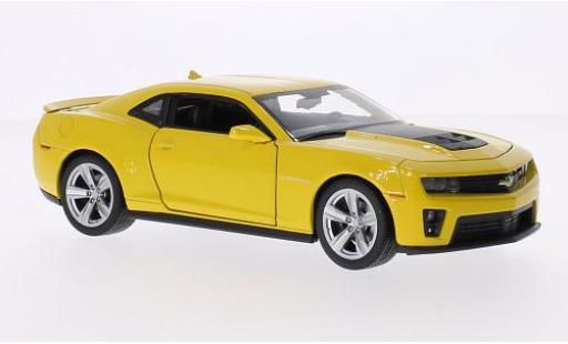 Miniature Chevrolet Camaro 1/24 Welly ZL1 jaune/matt-noire 2012 Chevrolet Camaro 1/24 Welly ZL1 jaune/matt-noire 2012 miniature