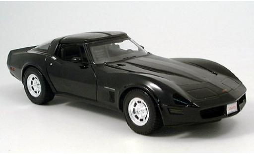 Miniature Chevrolet Corvette 1/18 Welly Coupe noire 1982 1:18 Chevrolet Corvette 1/18 Welly Coupe noire 1982 1:18 miniature