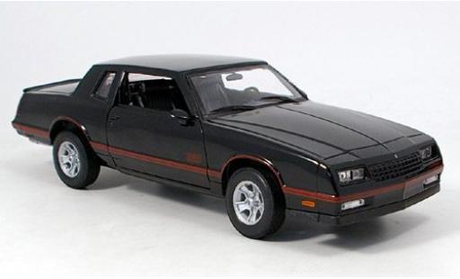 Miniature Chevrolet Monte Carlo 1/18 Welly SS noire 1987 1:18 Chevrolet Monte Carlo 1/18 Welly SS noire 1987 1:18 miniature