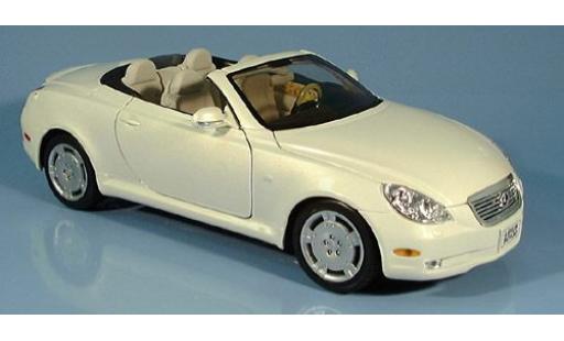 Miniature Lexus SC 1/18 Welly 430 Cabriolet met. blanche 1:18 Lexus SC 1/18 Welly 430 Cabriolet met. blanche 1:18 miniature