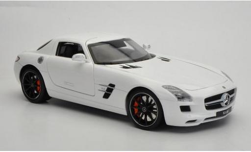 Miniature Mercedes SLS 1/18 Welly AMG (C197) blanche (GTA Edition) 1:18 Mercedes SLS 1/18 Welly AMG (C197) blanche (GTA Edition) 1:18 miniature
