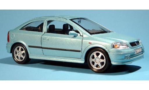 Miniature Opel Astra 1/24 Welly (ohne Farbangabe) 1:24 Opel Astra 1/24 Welly (ohne Farbangabe) 1:24 miniature