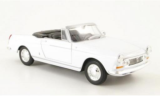 Miniature Peugeot 404 1/24 Welly Cabriolet blanche 1963 1:24 Peugeot 404 1/24 Welly Cabriolet blanche 1963 1:24 miniature