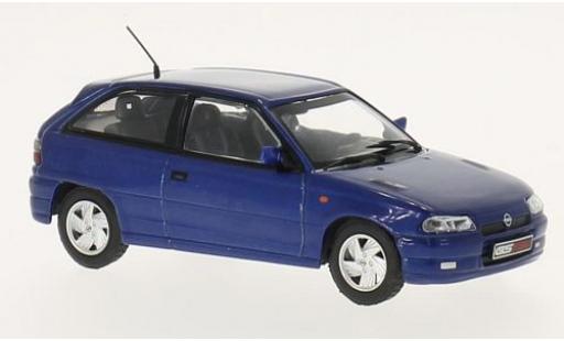 Miniature Opel Astra 1/43 WhiteBox F GSi metallise bleue 1992 Opel Astra 1/43 WhiteBox F GSi metallise bleue 1992 miniature