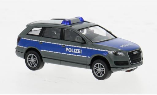 Miniature Audi Q7 1/87 Wiking Polizei Bayern 1:87 Audi Q7 1/87 Wiking Polizei Bayern 1:87 miniature