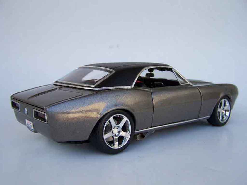Miniature Chevrolet Camaro Z28 1 18 Maisto Z28 Grise 1967 Voiture miniature