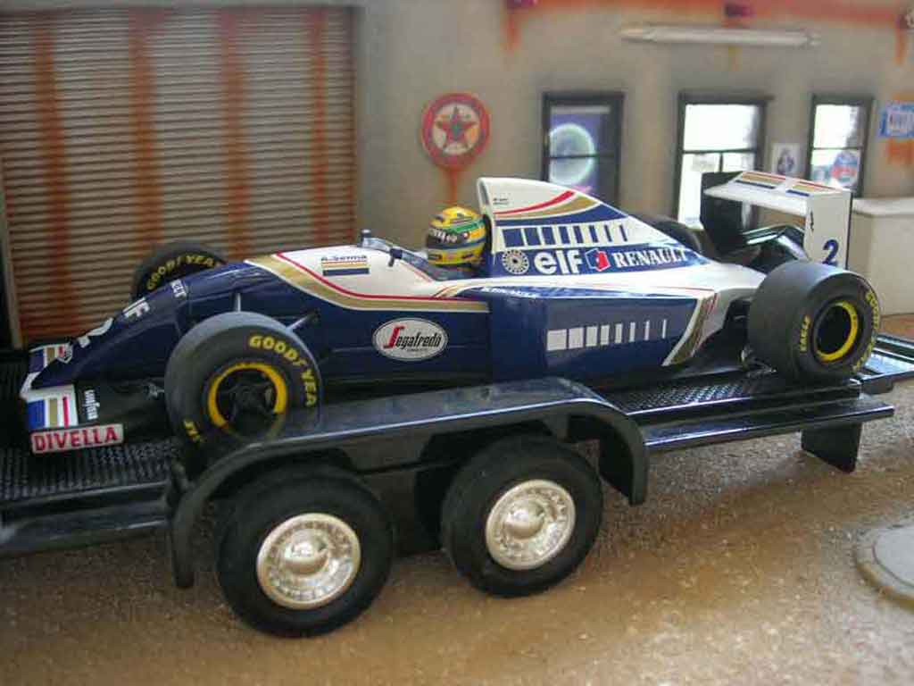 Miniature Renault F1 1/18 Minichamps Fw16 Ayrton Senna - Voiture-miniature .com
