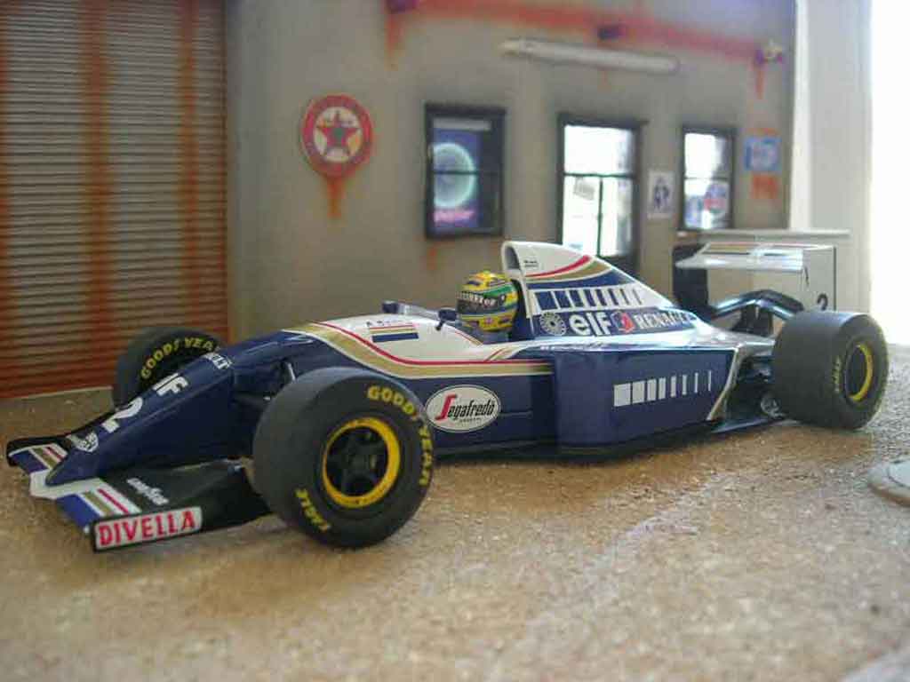 Miniature Renault F1 1/18 Minichamps Fw16 Ayrton Senna - Voiture-miniature .com