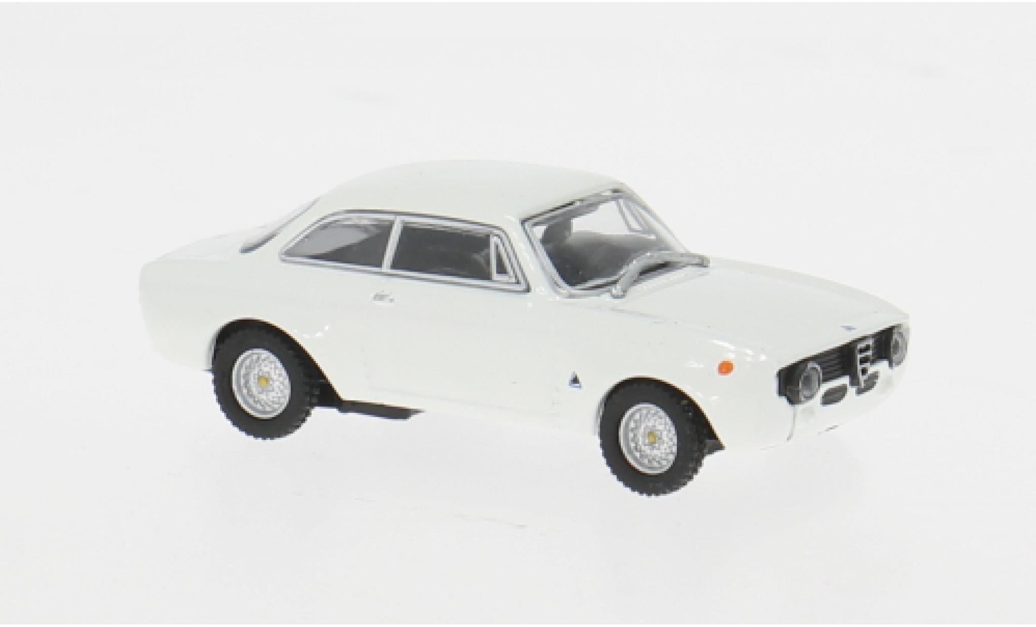 Alfa Romeo GT 1/87 Minichamps A 1300 Junior blanche 1972 1:87 miniature