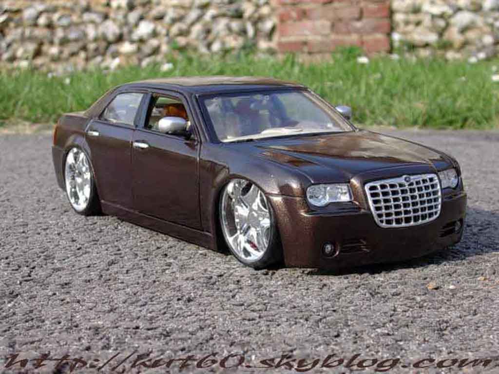 Chrysler 300c maisto Voiture miniature