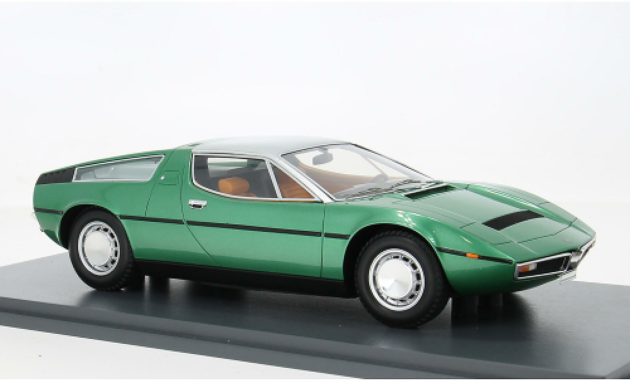 Maserati Bora 1/18 Schuco verte 1971 1:18 miniature