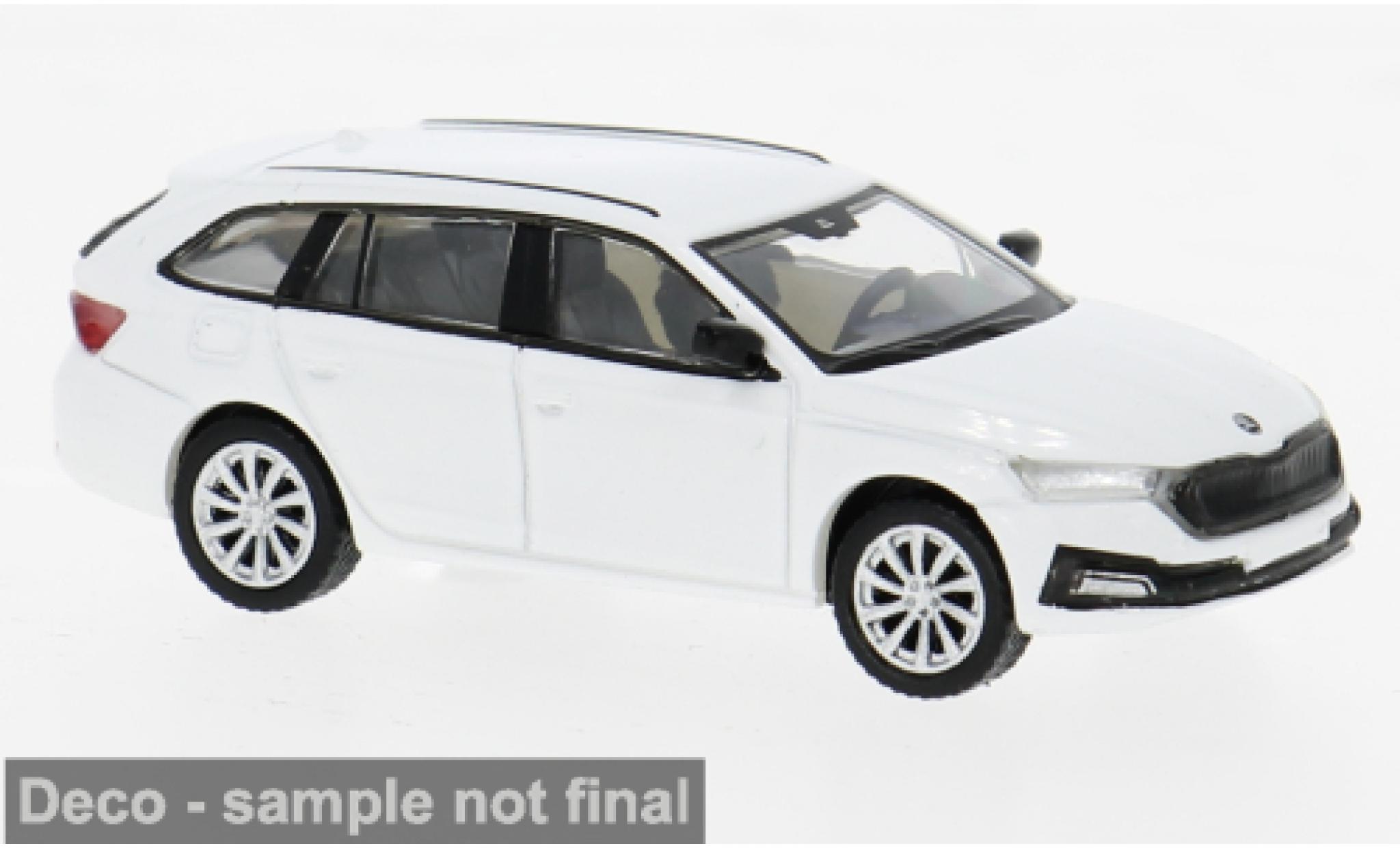 Walser Premium Vassoio Per Bagagliaio Per Skoda Octavia IV Hatchback 01/2020-oggi – Tappetino In TPE Su Misura – Made In EU