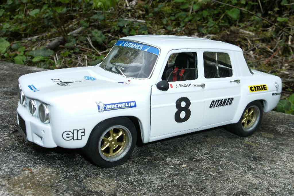 Renault 8 Gordini 1/18 Solido Gordini blanche jantes larges et kit carrosserie dinacar