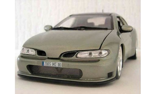 Renault Megane Base 1/18 Anson Maxi tilleul carbone miniature