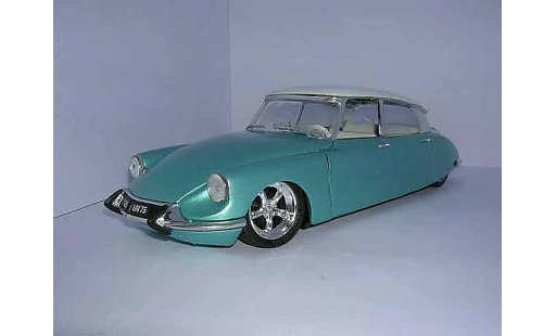 Citroen DS 19 1/18 Solido sema show miniature
