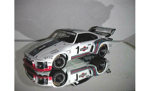 Porsche 935 1976 1/18 Exoto turbo #1 martini racing miniature