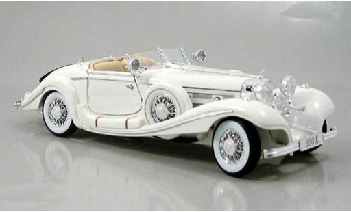 Mercedes 500 Base 1/18 Maisto blanche maharajah 1936 miniature