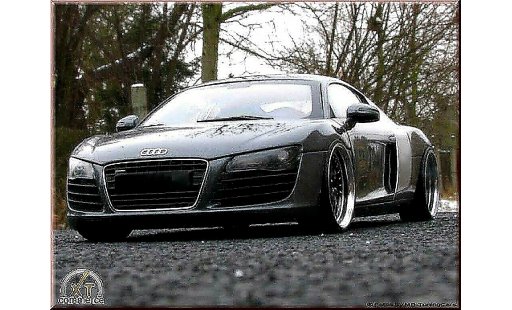 Audi R8 4.2 fsi 1/18 Maisto . v8 grise antracite jantes 21 pouces prepa moteur miniature