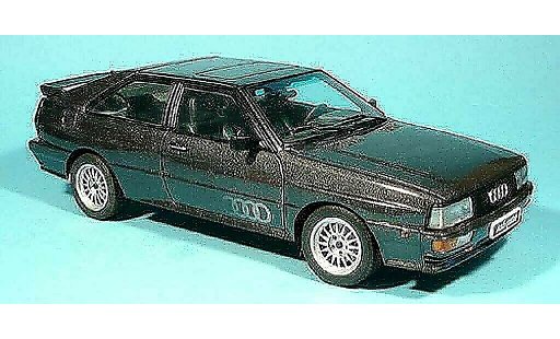 Audi Quattro coupe 1/18 Autoart noire 1988 miniature